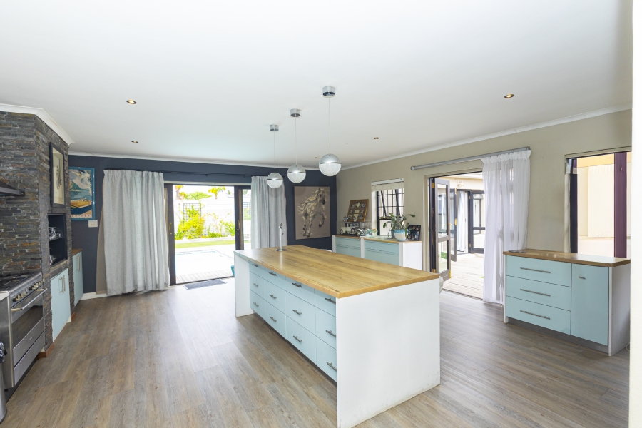 3 Bedroom Property for Sale in D